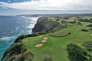 Royal Isabela Practice Green